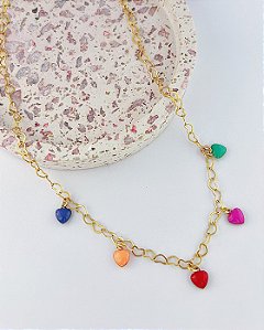 Colar Chocker Elos Coração c/ 5 Corações Resina Colors 41cm - Banho de Ouro 18k