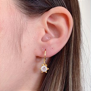Brinco Argolinha com Pingente Flor/Zirconia Incolor - Banho de Ouro 18k