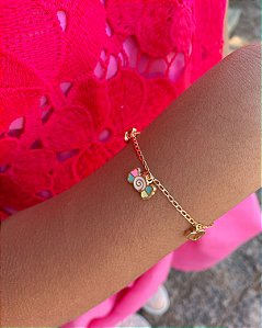 Pulseira Infantil Coraçao Vazado + Bala Resina Colorida - Banho de Ouro 18k