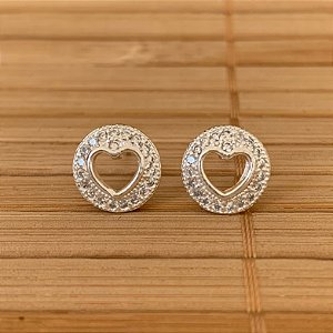 Brinco Circulo Cravejado c/ Coração Vazado - Prata 925