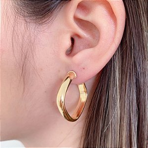Brinco Argola Quadrada Meia Cana - Banho de Ouro 18k