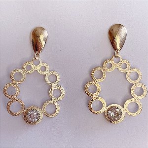 Brinco Circulos Grande c/ 1 Zircônia - Banho de Ouro 18k