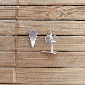 Brinco Triangulo Alongado 0,9cm - Prata 925