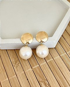 Brinco Base Redonda com Pérola - Banho de Ouro 18k