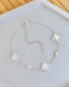 Pulseira 3 Trevos de Madreperola Cravejado 16,5cm + 5cm de Extensor - Prata 925