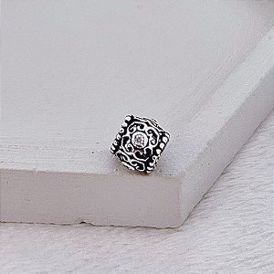 Berloque Flores c/ 4 Zircônias Envelhecido Separador - Prata 925