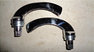 Mercedes Benz 1111 64_71 Par Maçaneta Interna Estriada Nova