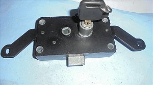 Kombi Corujinha até 75 - Fechadura Porta Lateral Meio Salão