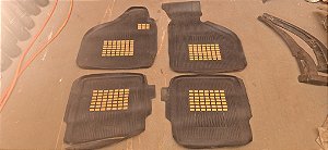 Karmann Ghia - Jogo Tapete Interno Original Adan Sem Uso com detalhe