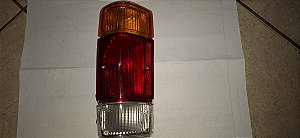 D20 A20 C20 - Lanterna traseira esquerda ARTEB logo GM Nova