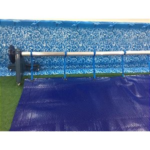 Enrolador de Capa Térmica Para Piscinas 6 x 25 metros com Rodízios + 2 Capas 5,75 x 25 - 300 micras Com Ilhoses no reforço