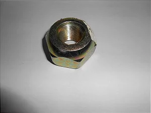 Porca De Roda Traseira Externa Lado Direito Hyundai Hd78 Zincado Amarelo