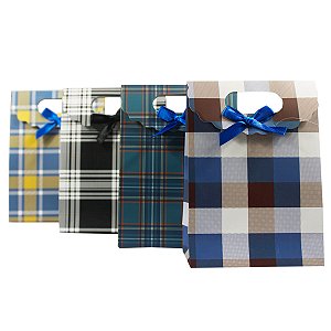 Kit com 12 Sacolas de Papel Kraft Estampa Xadrez 30x24x11cm