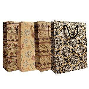 12 Sacolas Kraft Para Presente 24x18x7cm Decoradas sortido