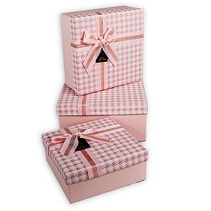 Kit com 3 Caixas De Presente Cor Rosa  com Laço Decorativo 3 Medidas