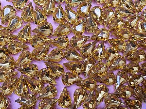 Chaton engrampado gota dourado 8x13mm 10 unidades