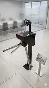 Catraca para uso exclusivo em academia Slim Biométrica e Cartão de Proximidade e senha.