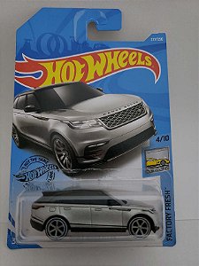 ESCALA 1:64 - LAND ROVER EVOQUE PRATA - HOT WHEELS