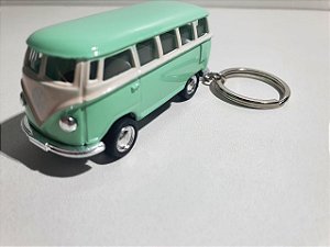 Chaveiro Kombi 1962 em Metal com Pneus de Borracha - 8cm