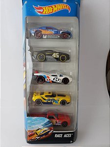 Pack com 5 Miniaturas Hot Wheels - Race Aces