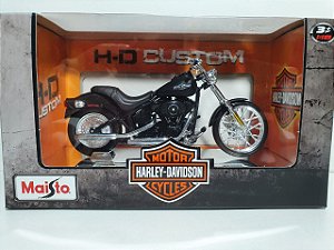 Miniatura Moto Harley Davidson 2008 FXSTB Night Train - Escala 1/18 - Maisto