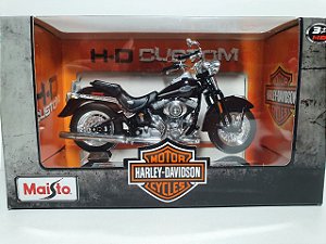 Miniatura Harley Davidson 2005 FLSTCI Softail Springer Classic - Escala 1/19 - Maisto