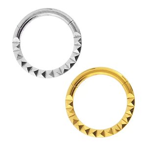 Argola de Piramides de Titânio