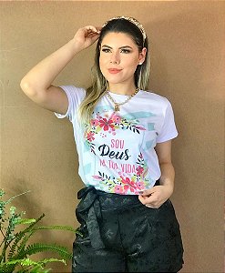 Camiseta Baby Look Básica Soft - Sou Deus na Tua Vida