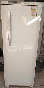 Geladeira Electrolux Frost Free REF38 323 Litros