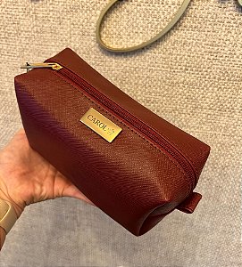 Necessaire Manu M vinho personalizada