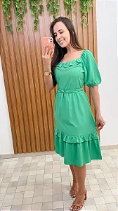 Vestido godê verde com babado no decote e manga bufante