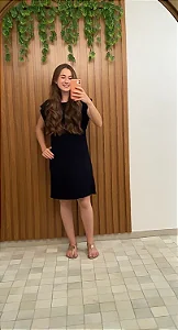 Vestido preto reto
