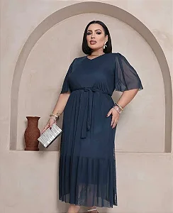 Vestido em tule azul com amarração