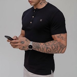 camiseta gola hanley Preta