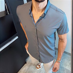 Camisa Manga Curta Tecnológica Cinza Chumbo