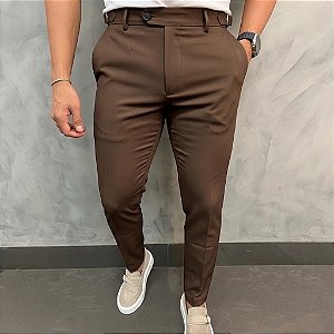 Calça Alfaiataria Slim Marrom Café com Ajuste na Lateral Manual