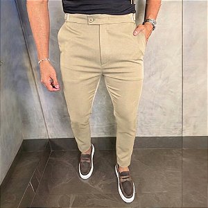 Calça Alfaiataria Slim Viena Khaki Com Regulagem Lateral