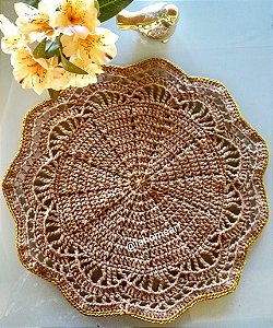 Sousplat de crochê - Cor Bege e dourado - Flora