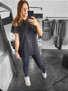 Camiseta oversized algodão preto