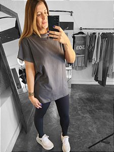 Camiseta oversized algodão cinza