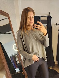Blusa morcego sem emendas viscolycra cinza