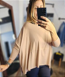 Blusa morcego Stella no viscolycra na cor creme
