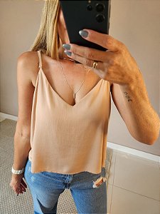 Blusa alça no tecido viscolinho nude