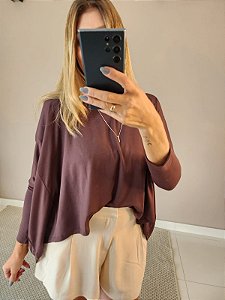 Blusa morcego decote redondo no viscolycra marrom