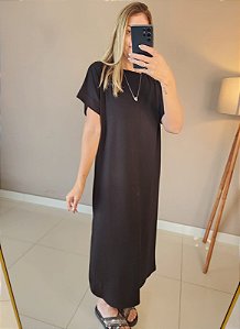 Vestido camisetão no moletinho midi na cor preto