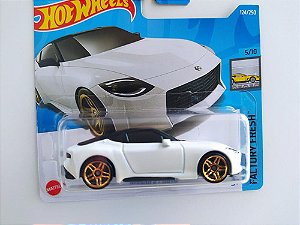 Hot Wheels Nissan Z Proto HCX34 2022 | 1:64 - Colibri Toys