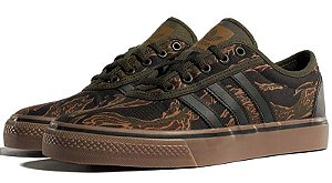 tênis adiease preto