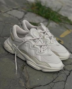 tênis ozweego branco