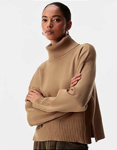 Blusa Tricot Gola Alta Ampla