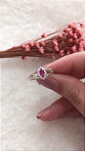 Anel personalizado de formatura na prata com emblema em ouro